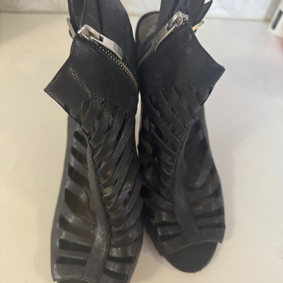 Vince Camuto Open Toe Heeled Gladiator Buckle/Zipper Ankle booties Sz 9 - Picture 3 of 8